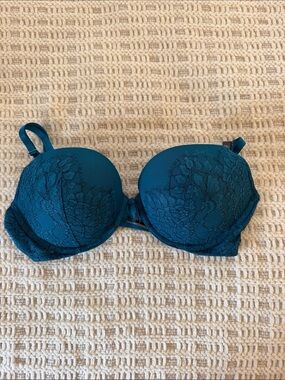 Victoria's Secret Teal Lace Push-Up Bra